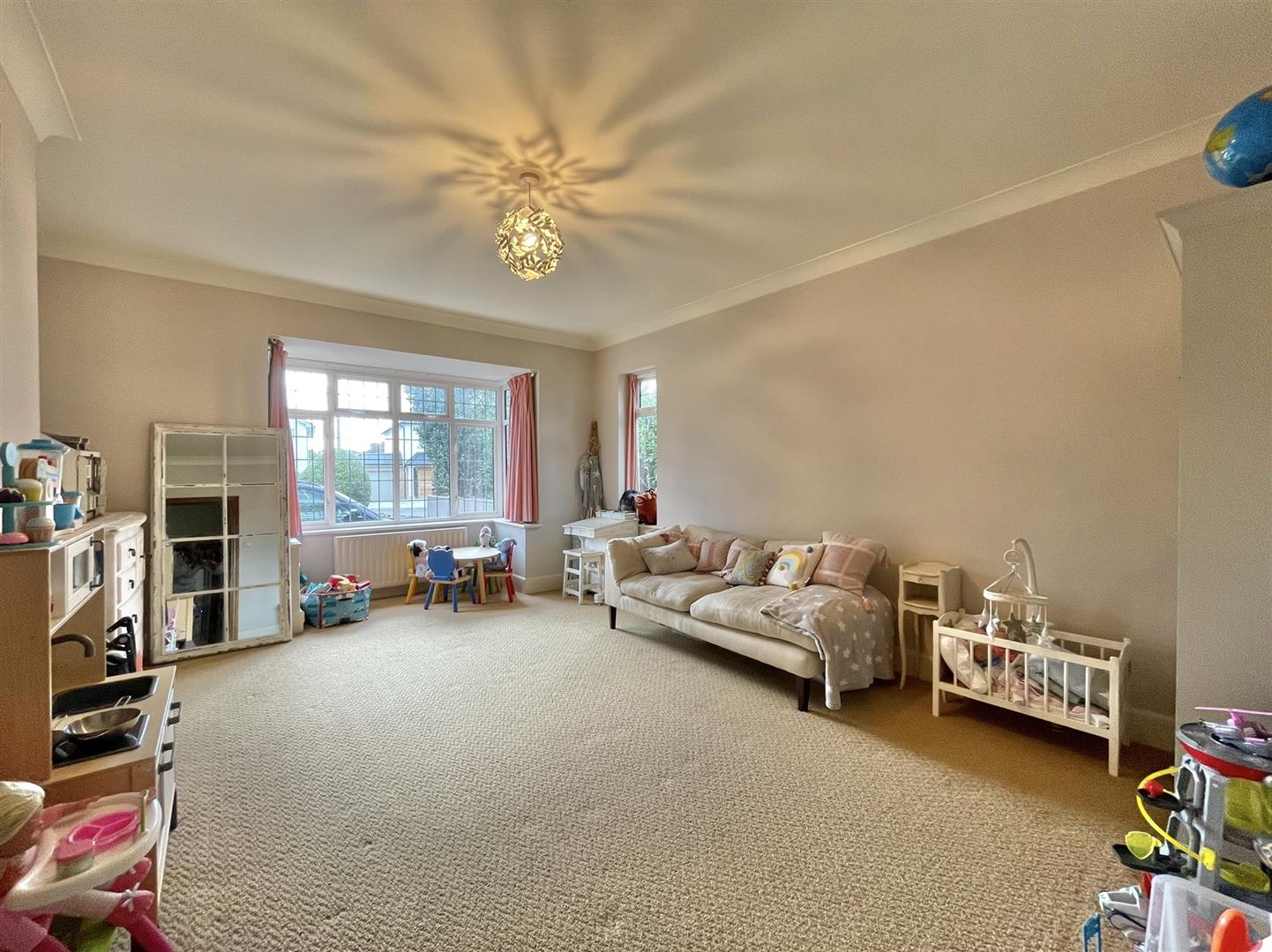 6 Bedroom House Canford Cliffs Avenue, Canford Cliffs